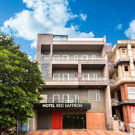 Hotel Red Saffron Nueva Delhi Exterior foto